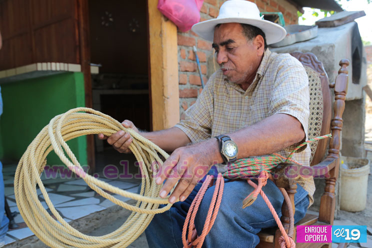 Tradici&oacute;n ancestral sobresale en artesanos de Bel&eacute;n, Rivas